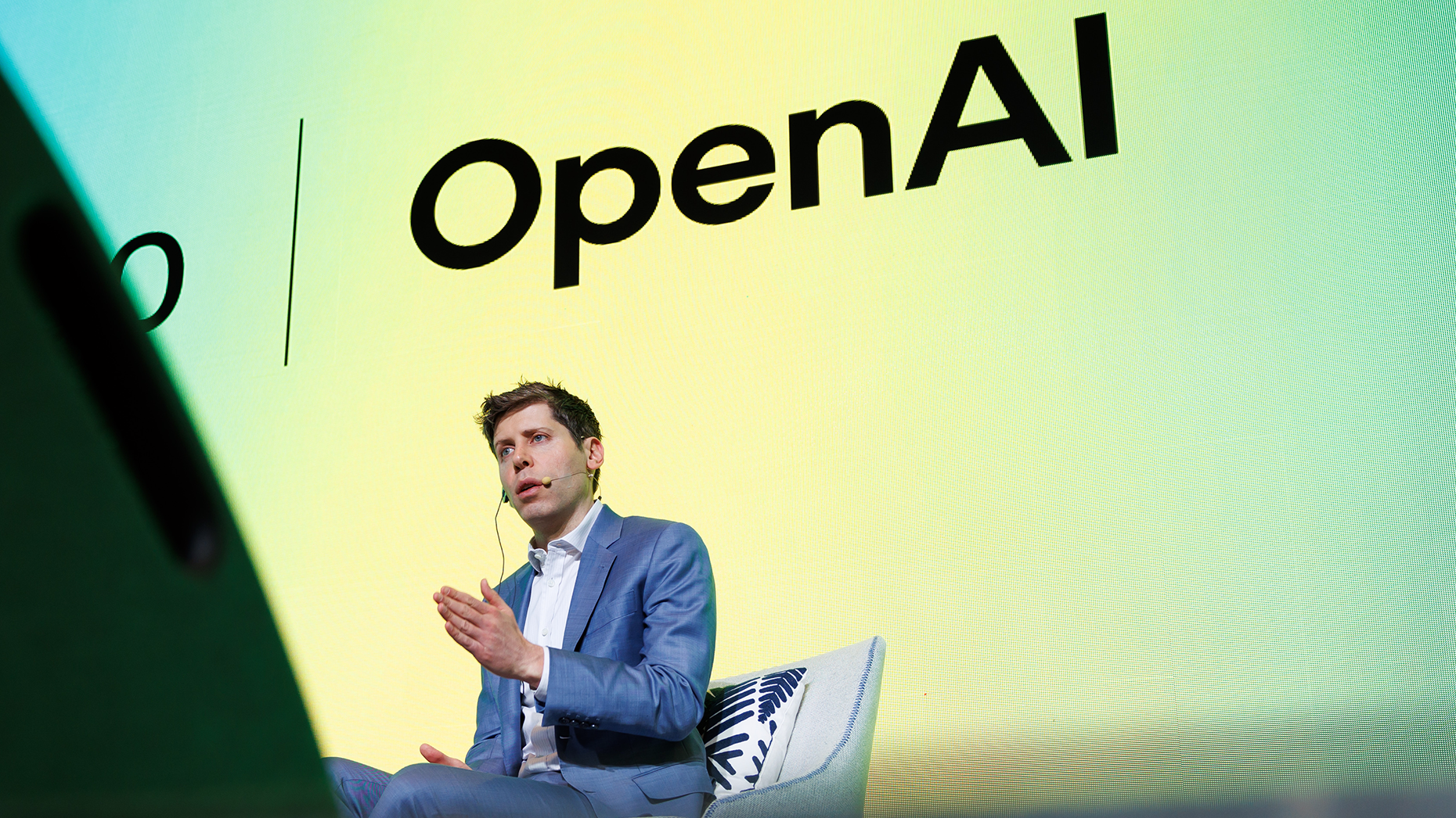 OpenAI推出月費兩萬美元的博士級AI助手 引發科技界熱烈討論