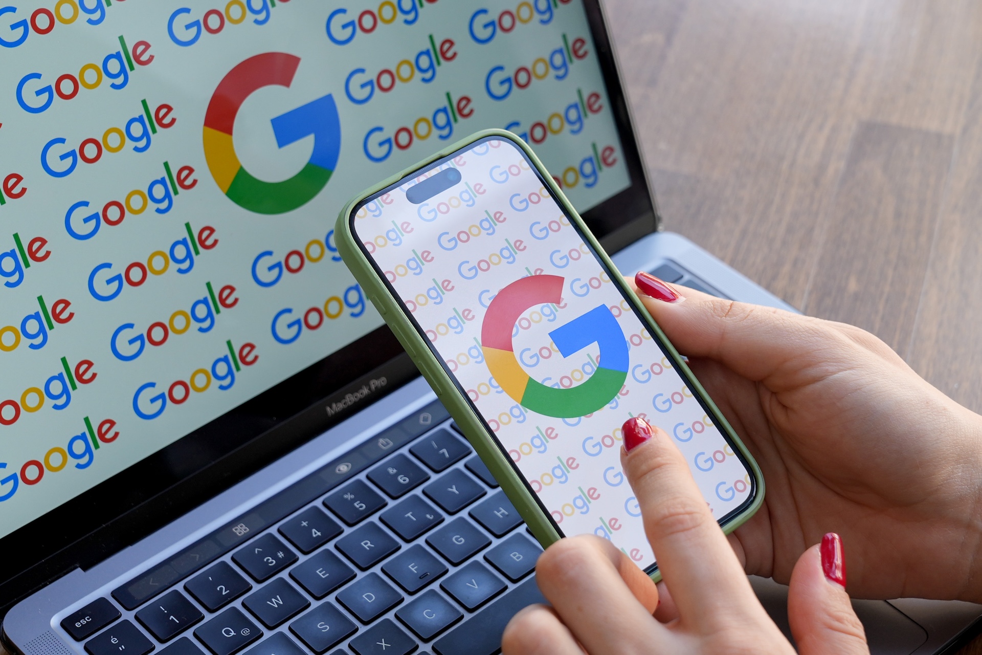 Google Gemma 3n震撼登場:超輕量多模態AI,手機本地秒回應,140語言全覆蓋,開啟AI民主化新時代!