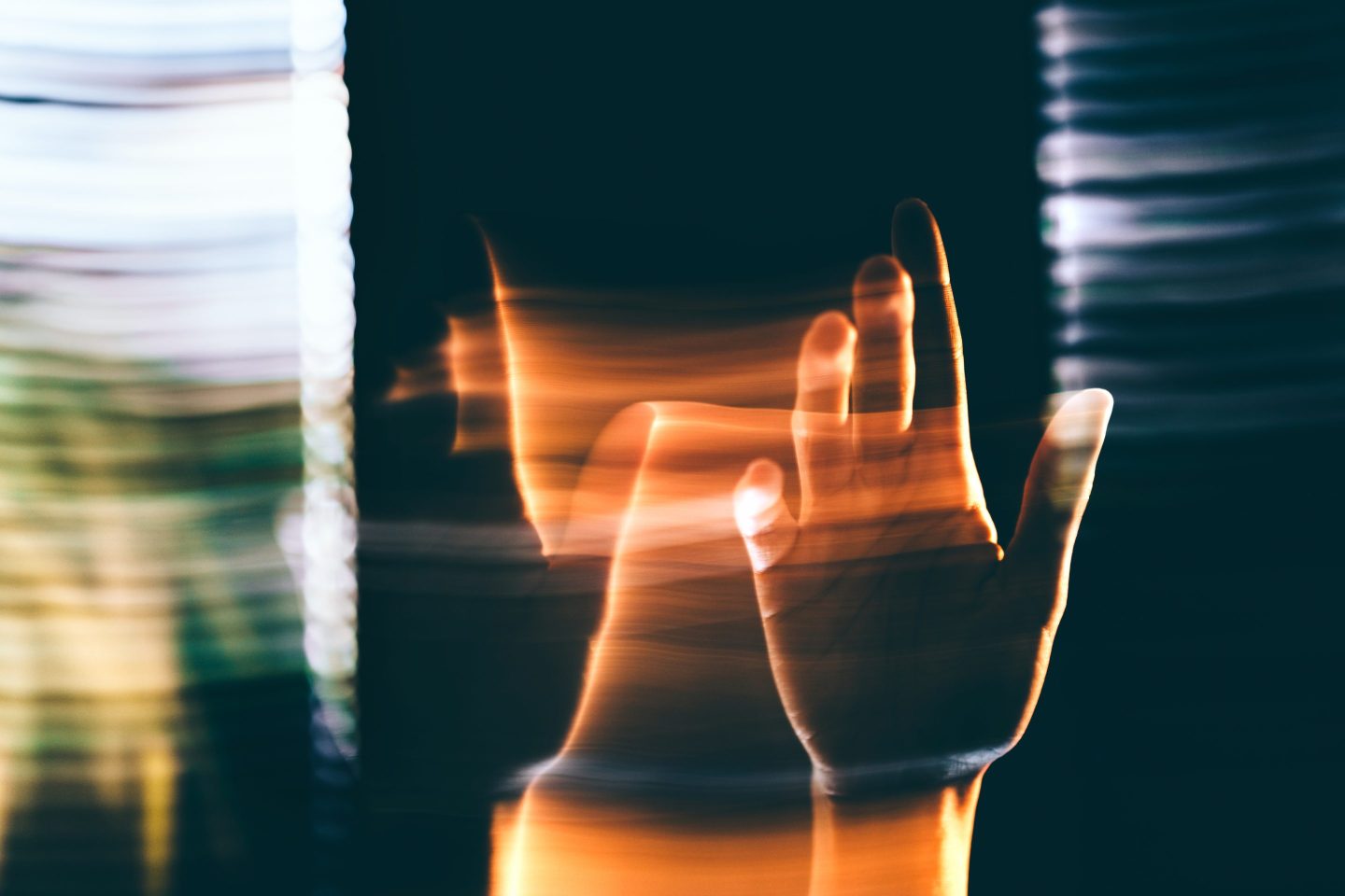 AI"誘發妄話"的真實風險：ChatGPT究竟在喚醒我們的魔鬼？