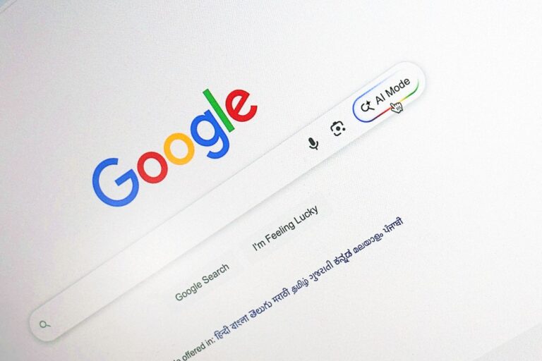 2025年Google AI搜尋大革命：Gemini多模態智慧助理如何顛覆SEO與資訊獲取模式