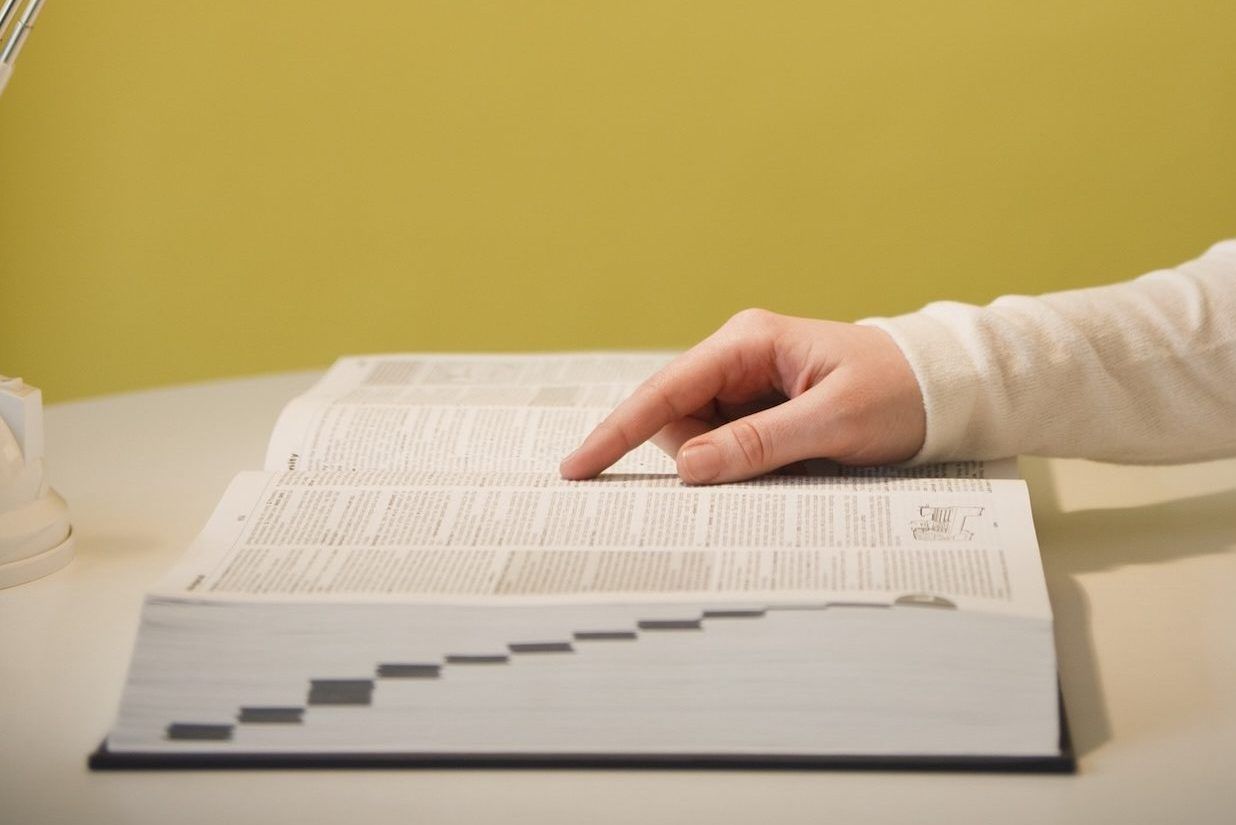 AI slop：生成式AI低品質內容如何淹沒網路、侵蝕品牌信任