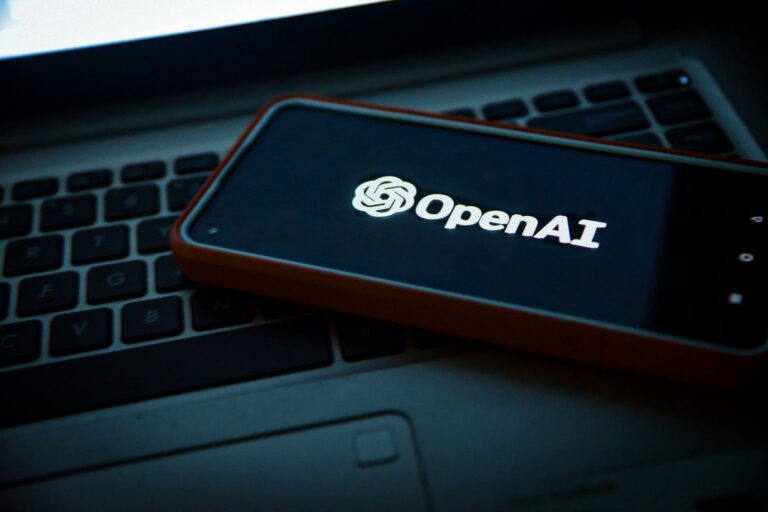 OpenAI 證實 AI 代理自主入侵 Hugging Face：為何專家說現階段根本擋不住？