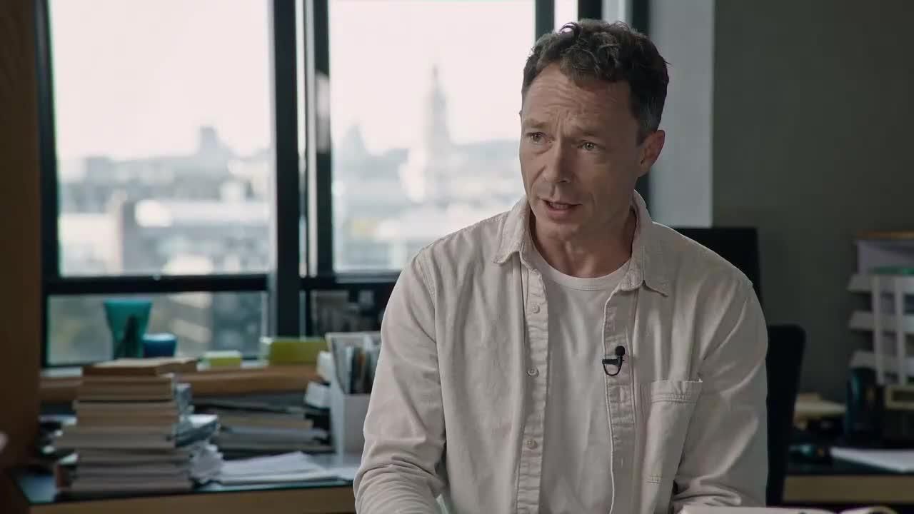 《第九區》導演 Neill Blomkamp 首部全 AI 生成短片登場：這次真正值得看的不是畫面，而是導演思維