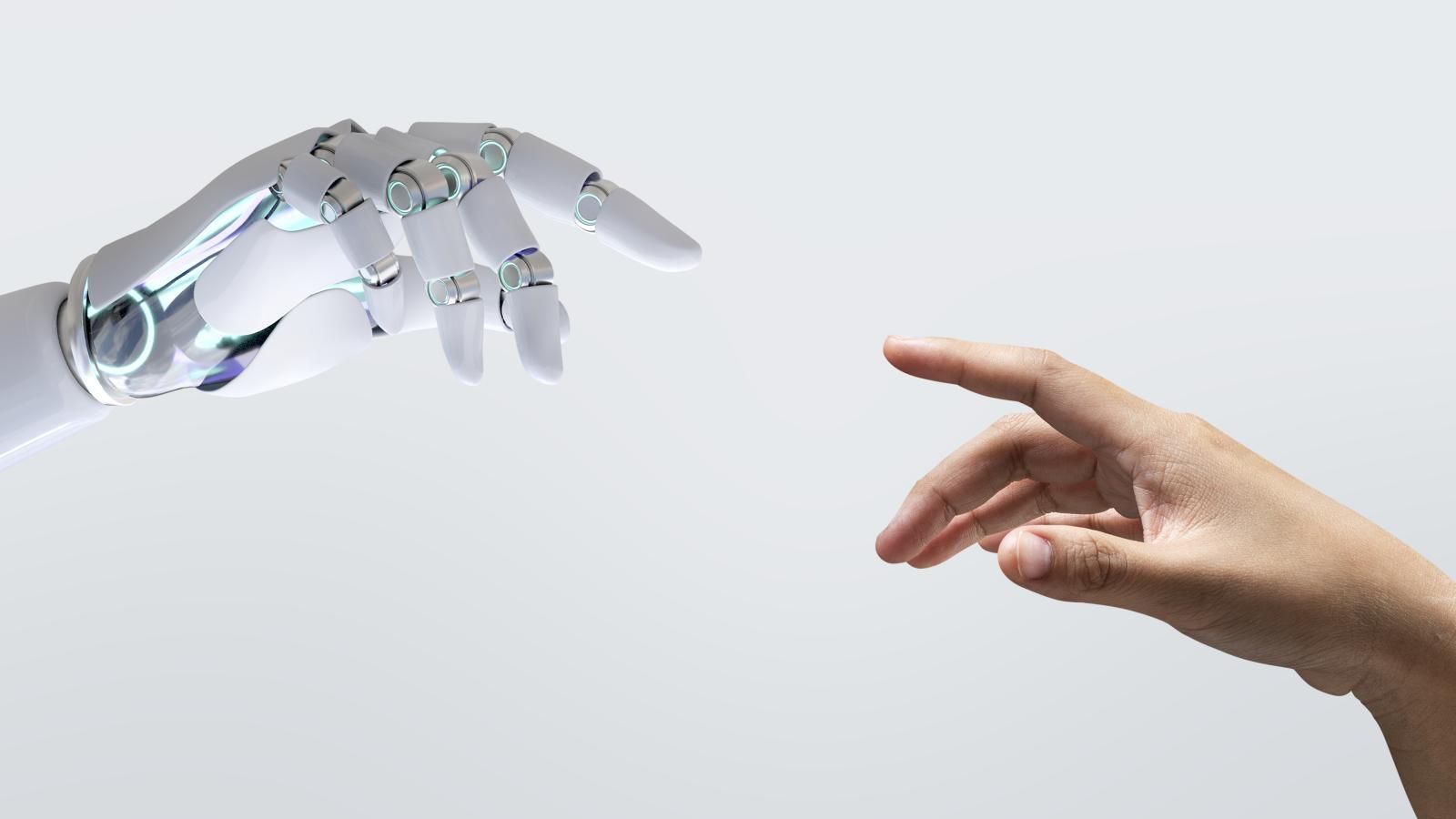 AI 兩週造出真晶片，CUDA 護城河真的開始鬆動了嗎？